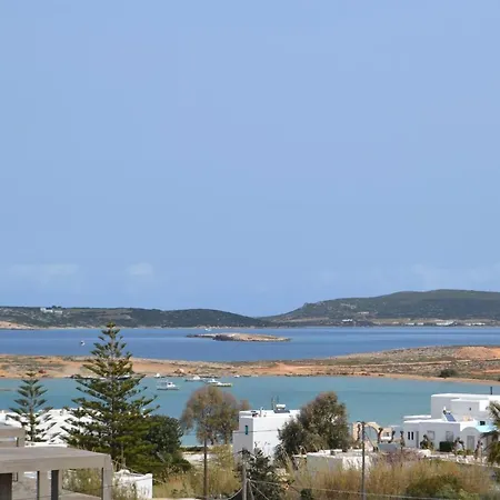 Ξενοδοχείο με διαμερίσματα Althea Paros Νάουσα